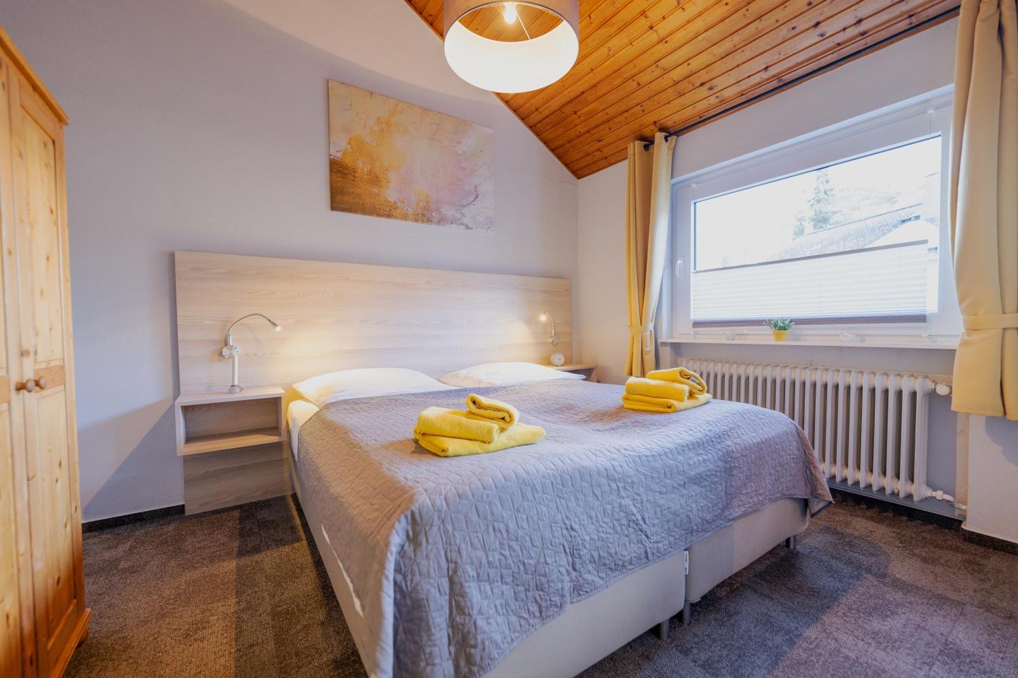 Ferienhaus Schoene Aussicht Ferienwohnung Gelb Hemfurth-Edersee Eksteriør bilde